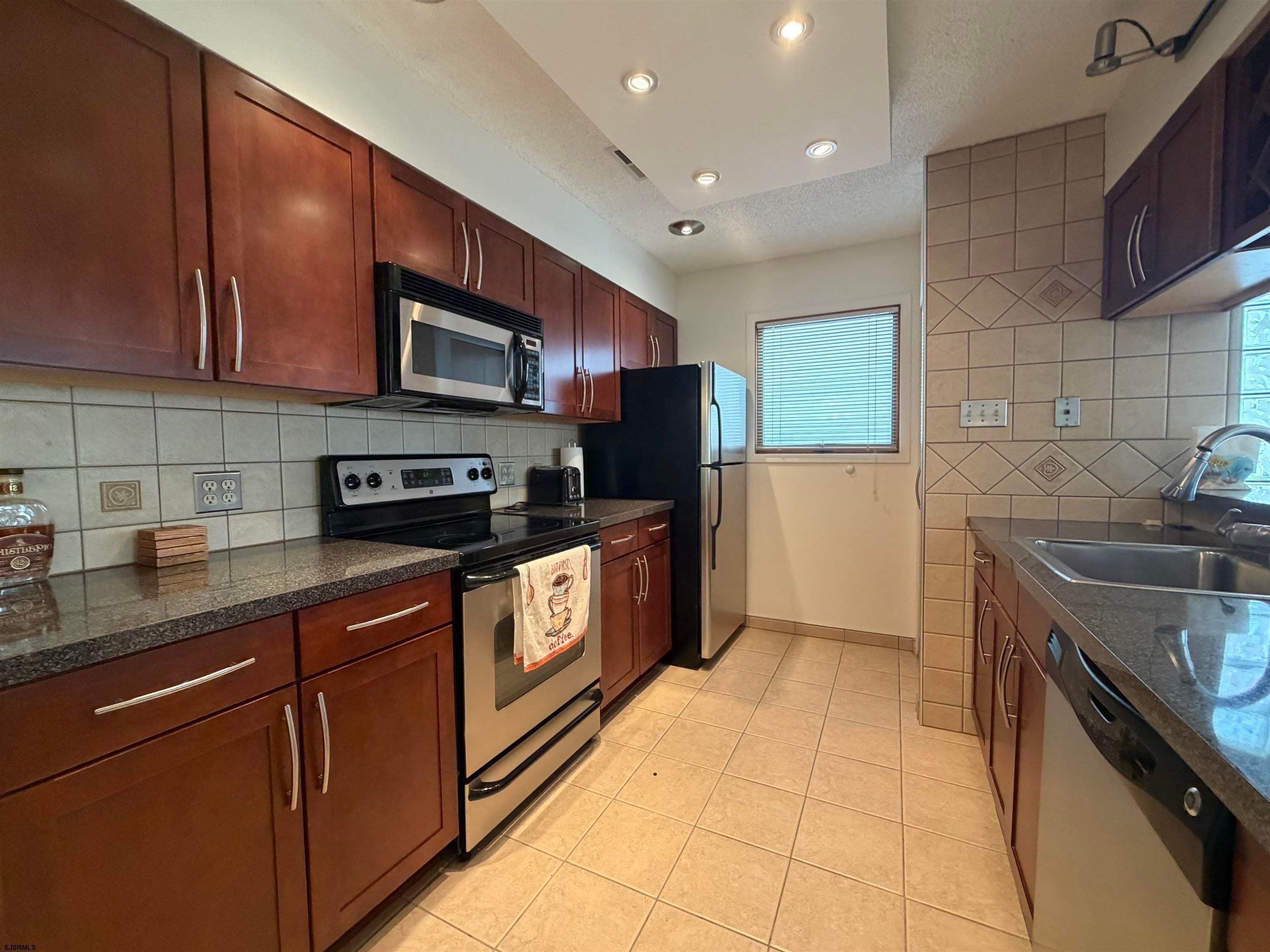 5 N New Haven Ave – photo 5