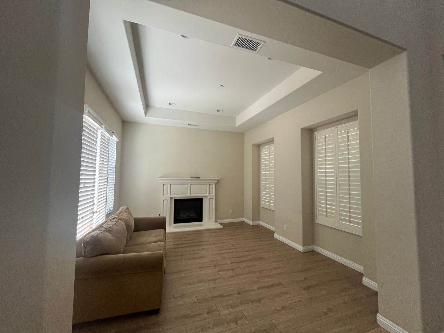 Beautiful San Dimas Home in Gated Community – photo 2