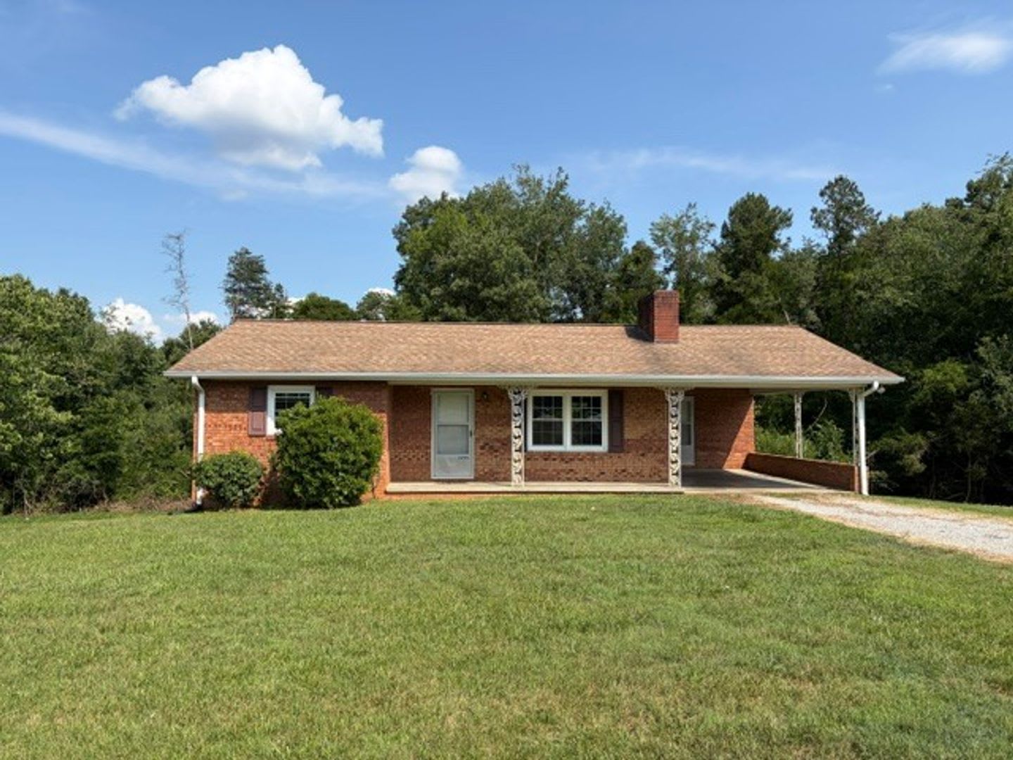 New Rental Listing Taylorsville – photo 1