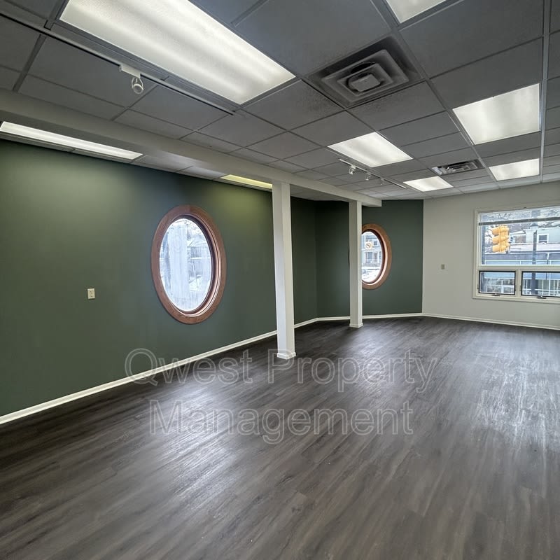 975 Cherry St. SE – photo 4