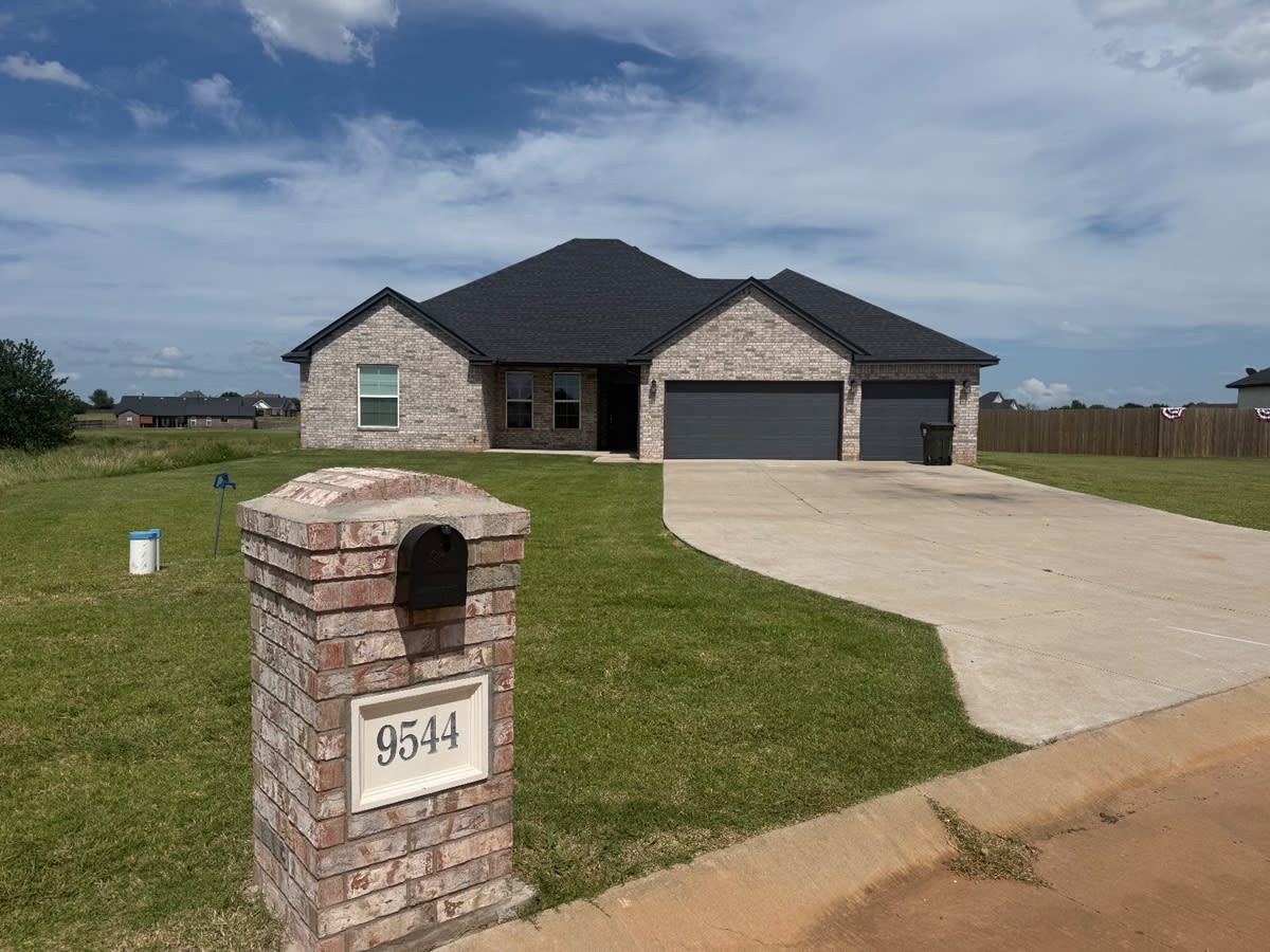 9544 Monterey Drive – photo 2