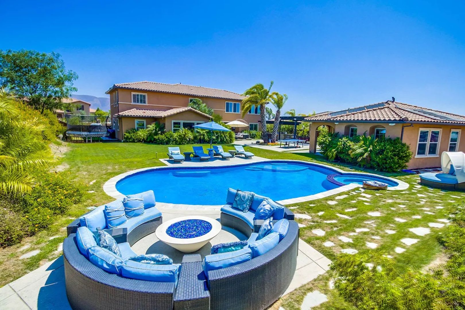 POOL – photo 2
