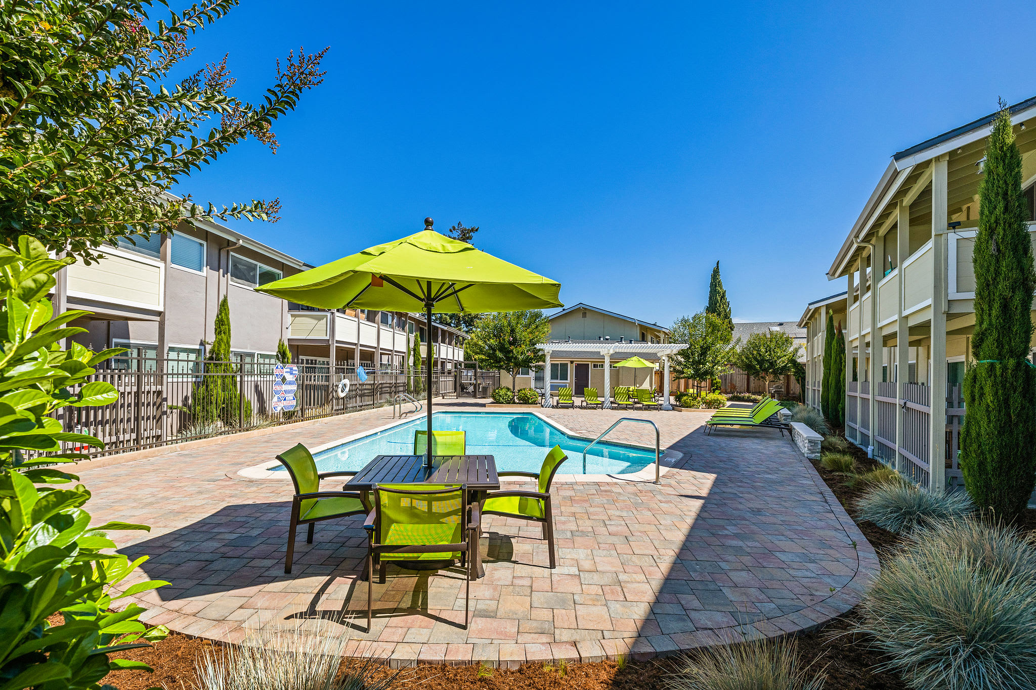 Fremont Arms Apartments – photo 2