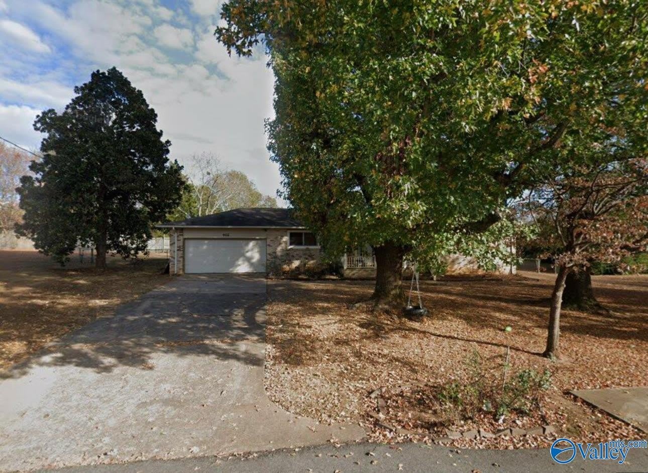 402 Gilmore Street – photo 1