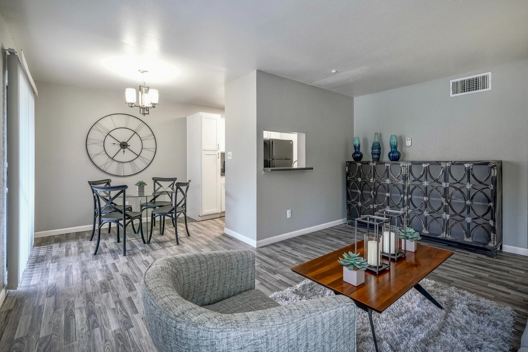 Silverado Apartments – photo 3