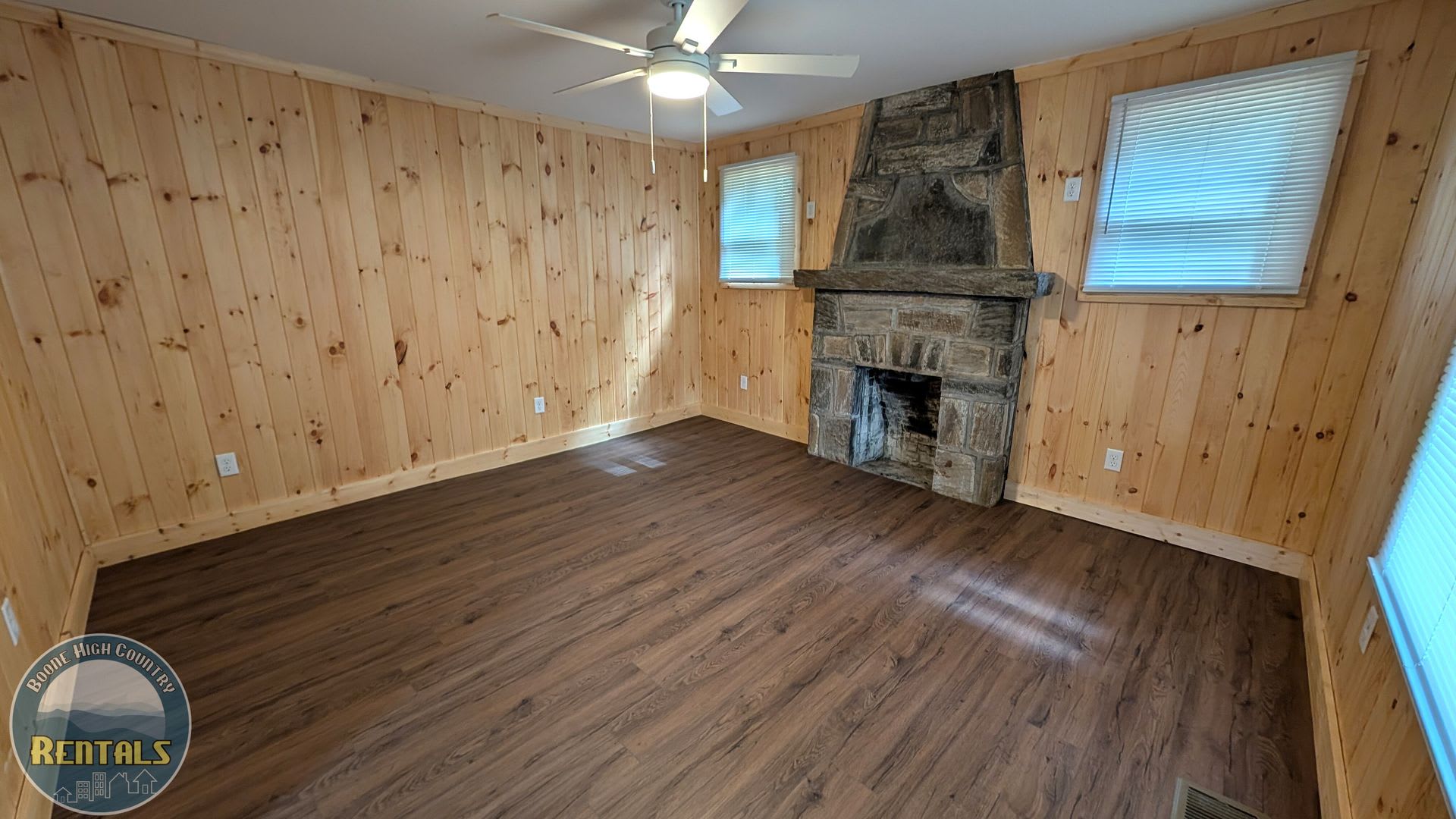 Available Now: House on AppleCart Stop! – photo 5