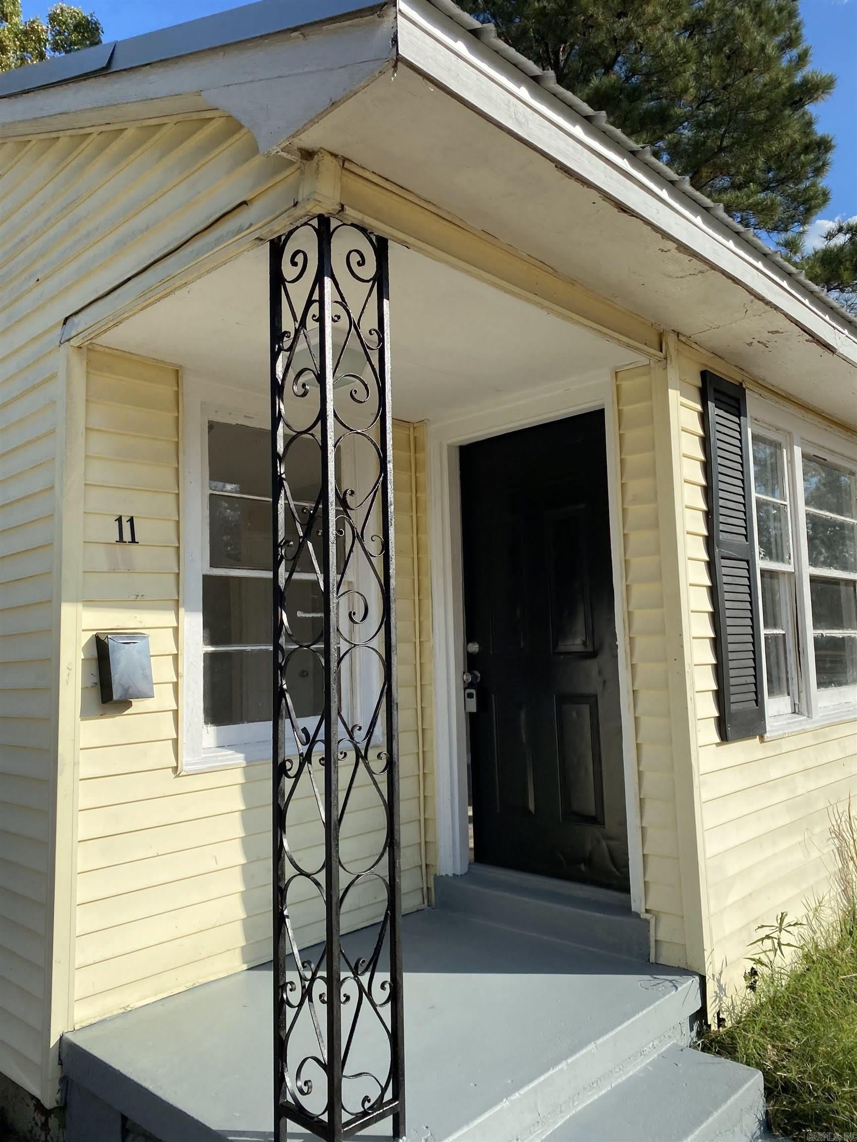 11 Shirley Street – photo 1