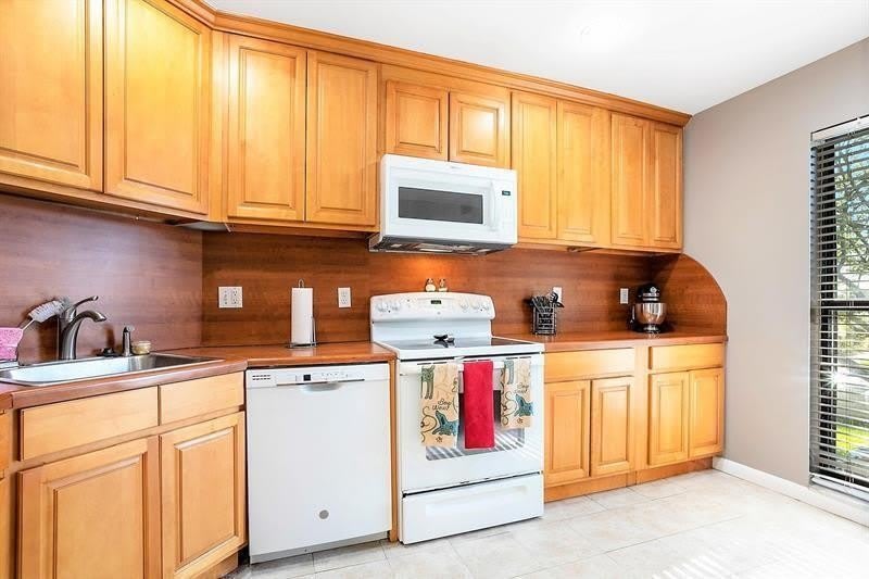 1700 Presidential Way – photo 1