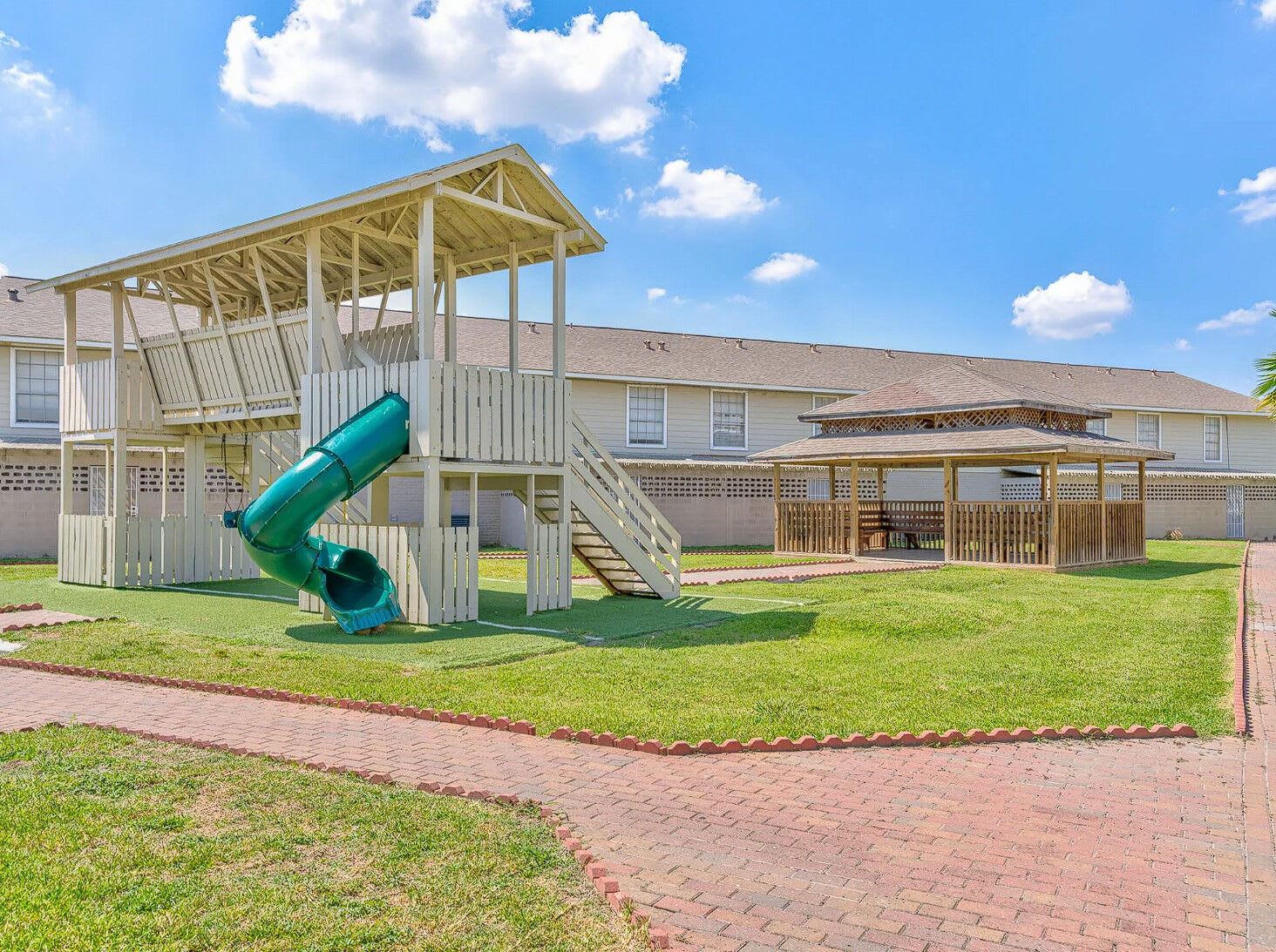 Falls of Braeburn Apartments – photo 5