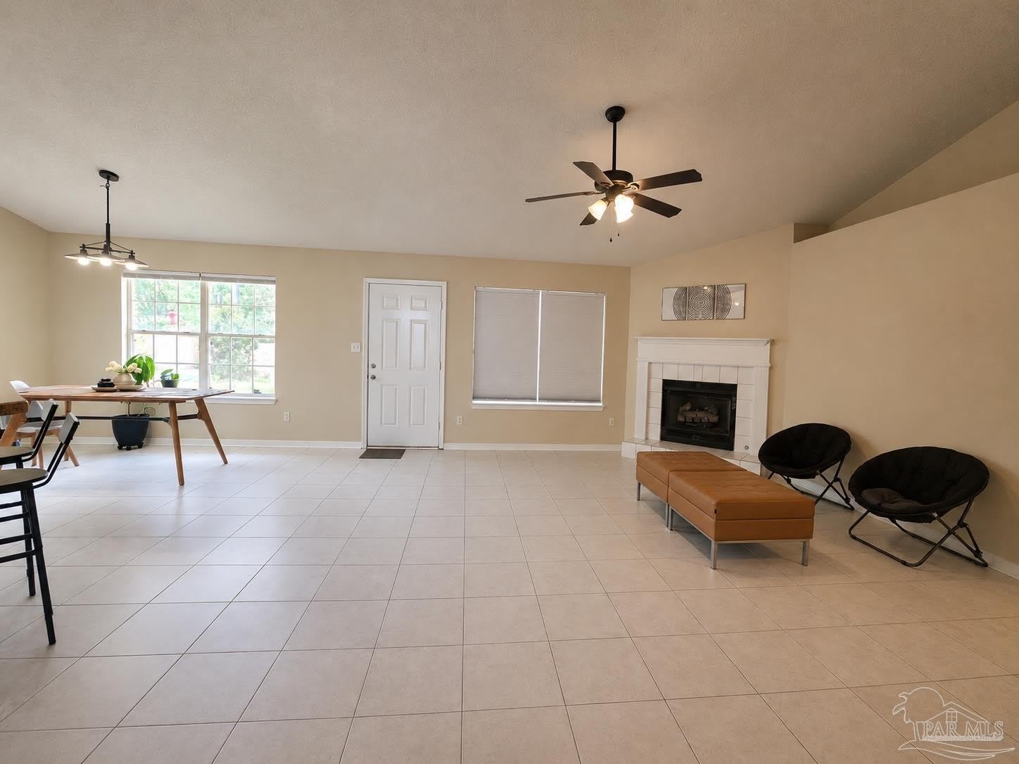 5079 Cassia Dr – photo 3