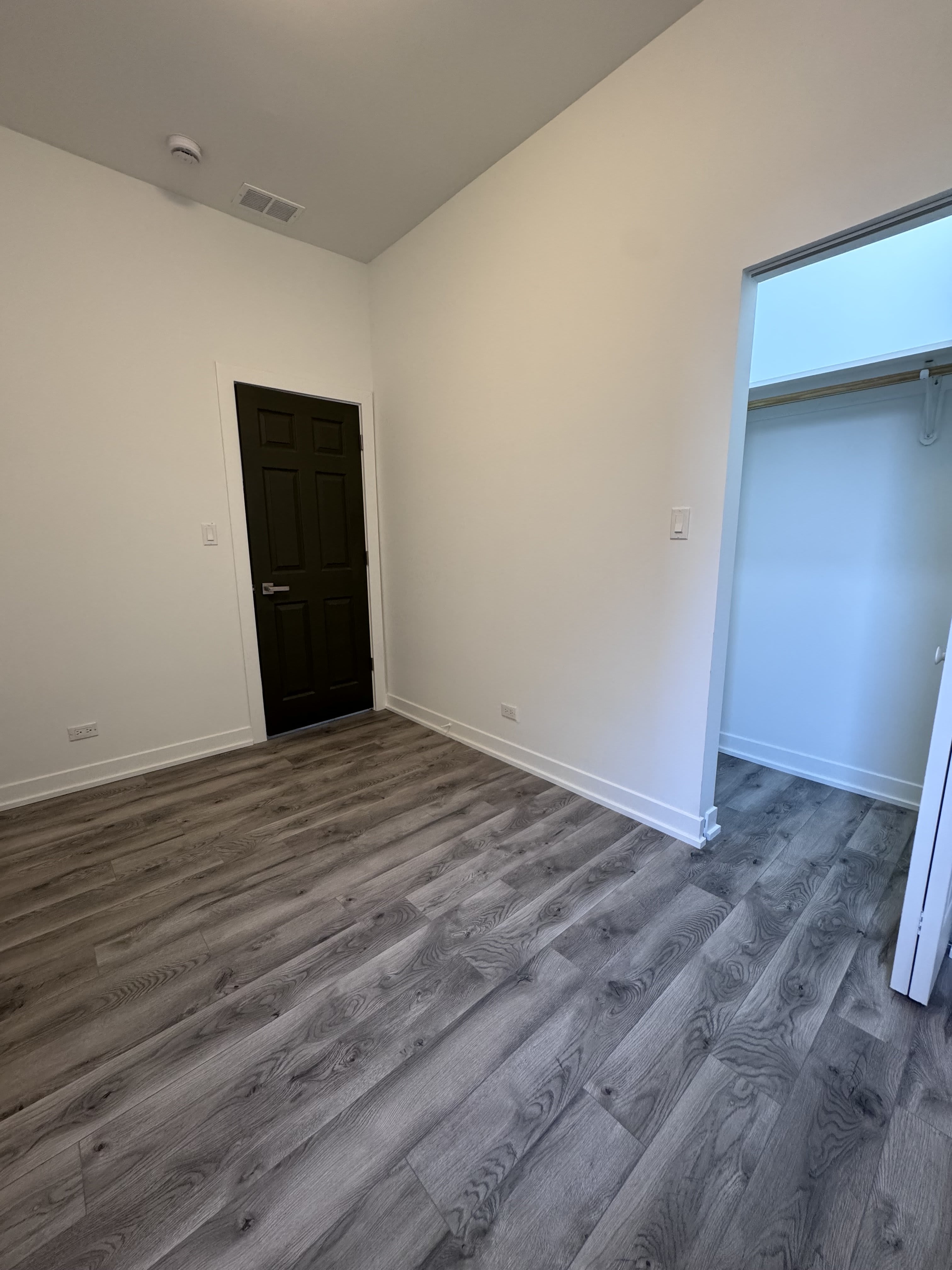 4421 West Monroe Street – photo 3