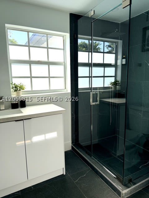 204 SW 2nd Ave – photo 2