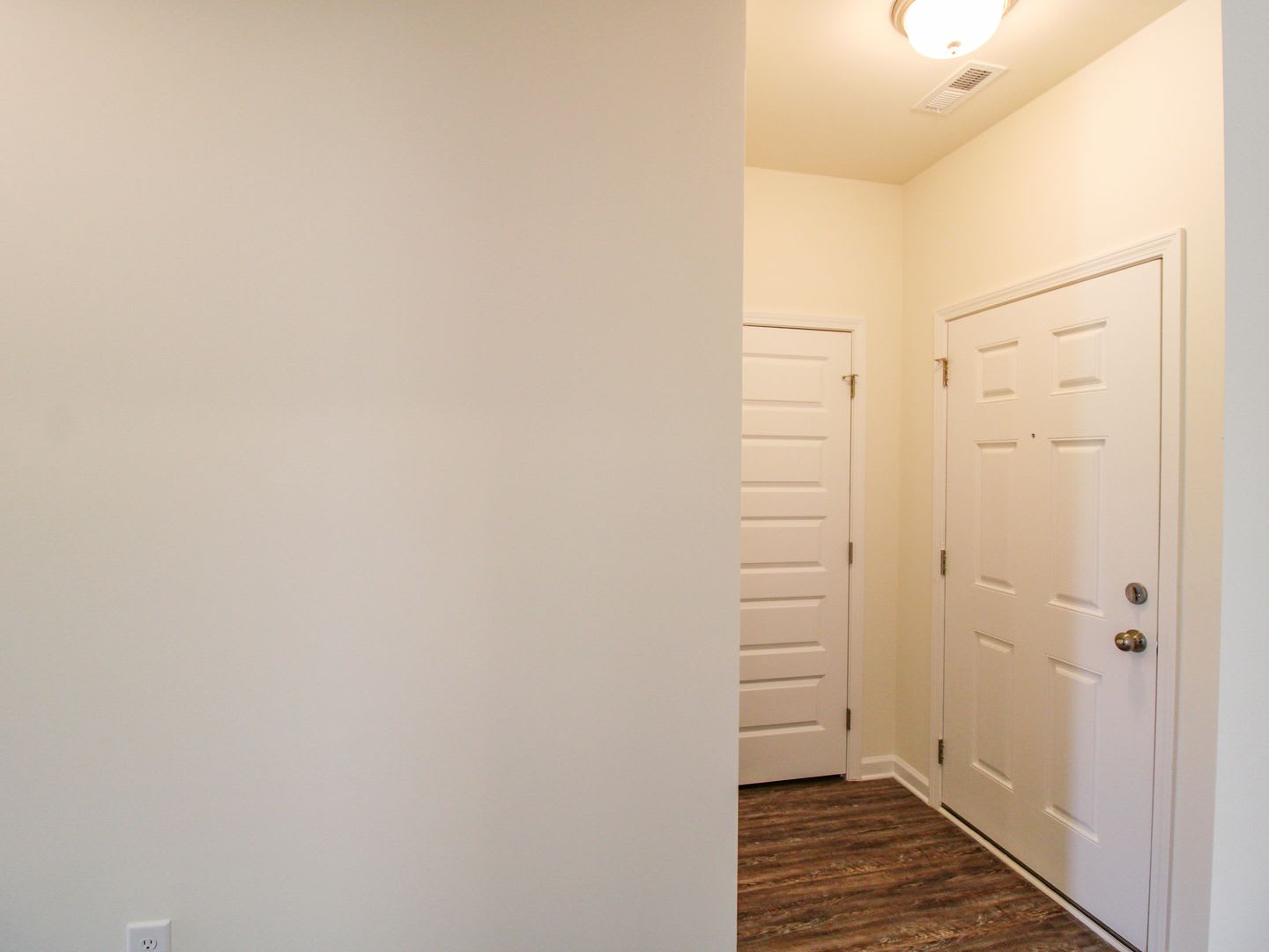 Newer Home in Athens City! – photo 2