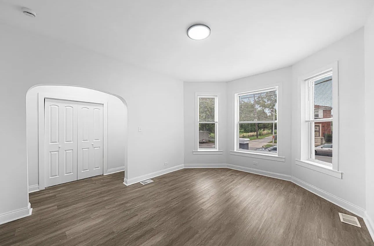 7912 S Ada Street – photo 2