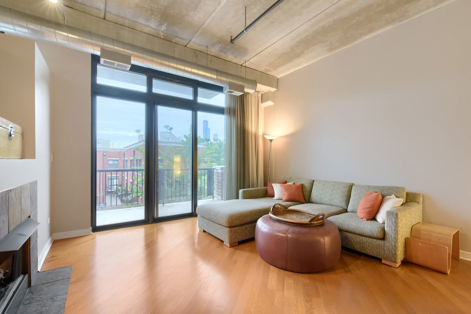 811 W 15th Place – photo 2