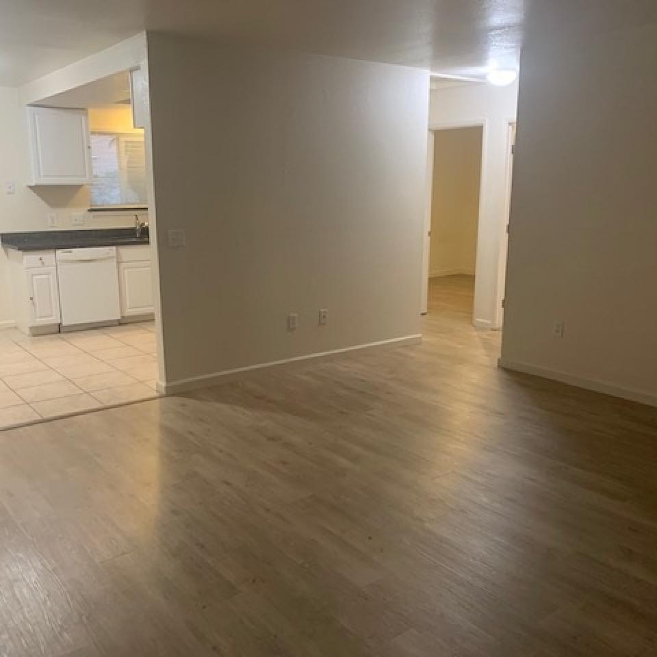 275 11th St – photo 2