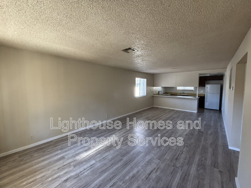 3231 Jericho St – photo 2