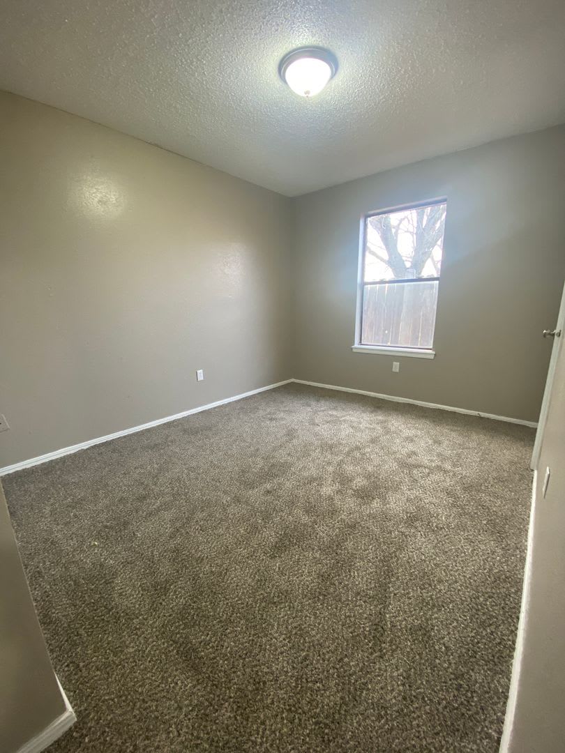Charming 5 Bedroom House – photo 1