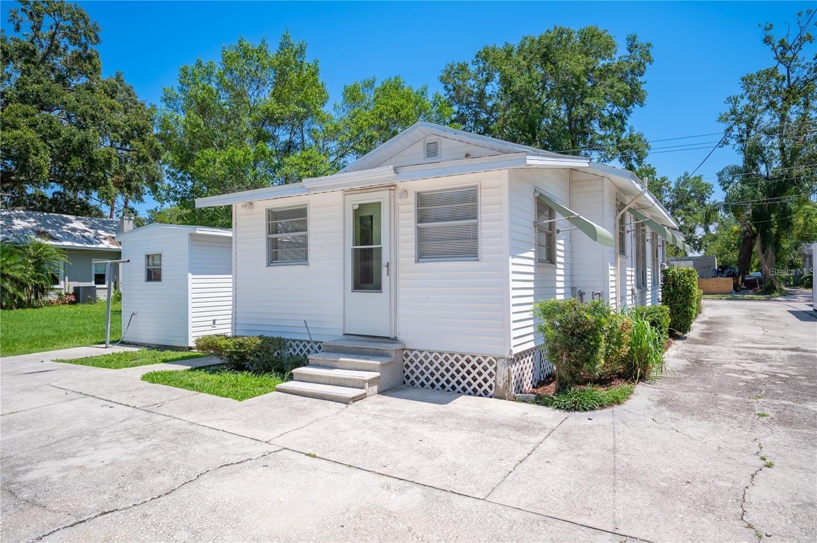 531 W PARK Street – photo 3
