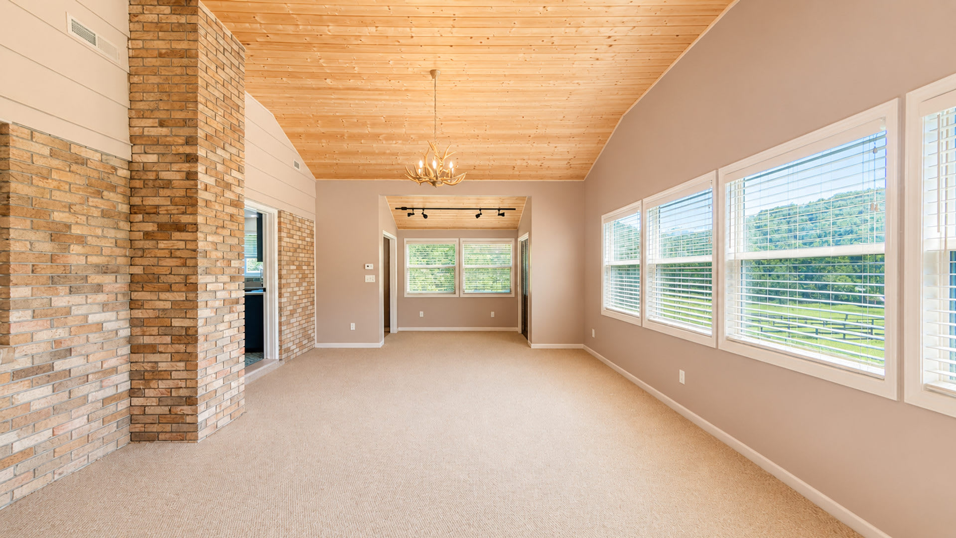 Asheville Rental-Peaceful Setting with Mountain Views! – photo 4