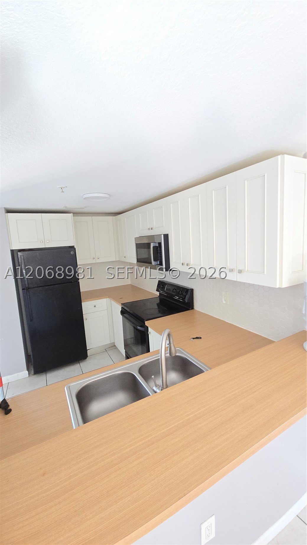 328 NW 12th Ave – photo 2
