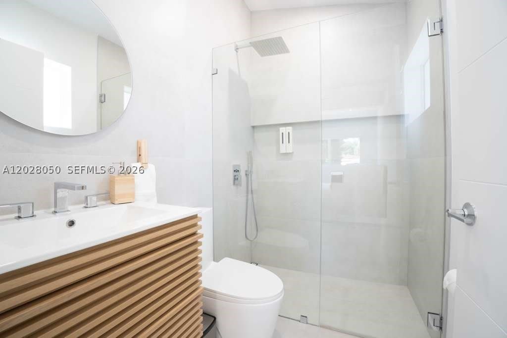 13800 NE 1st Ave – photo 3