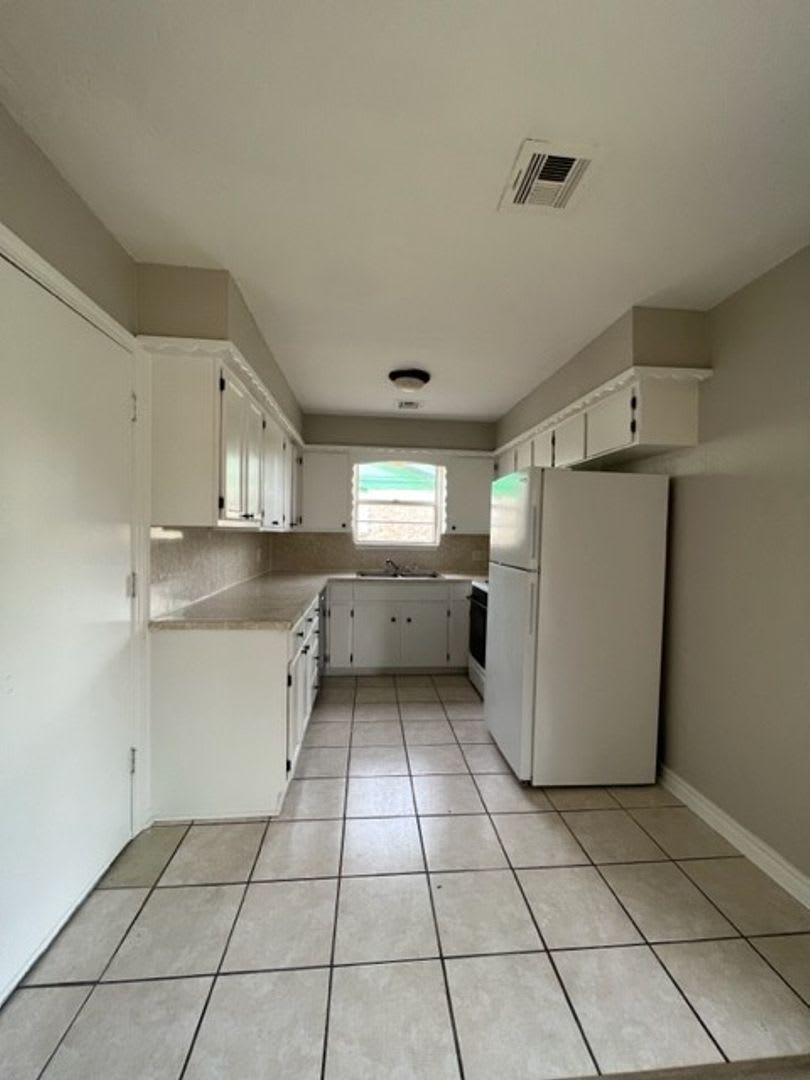 130 NE Fullerton- COMING SOON! – photo 4