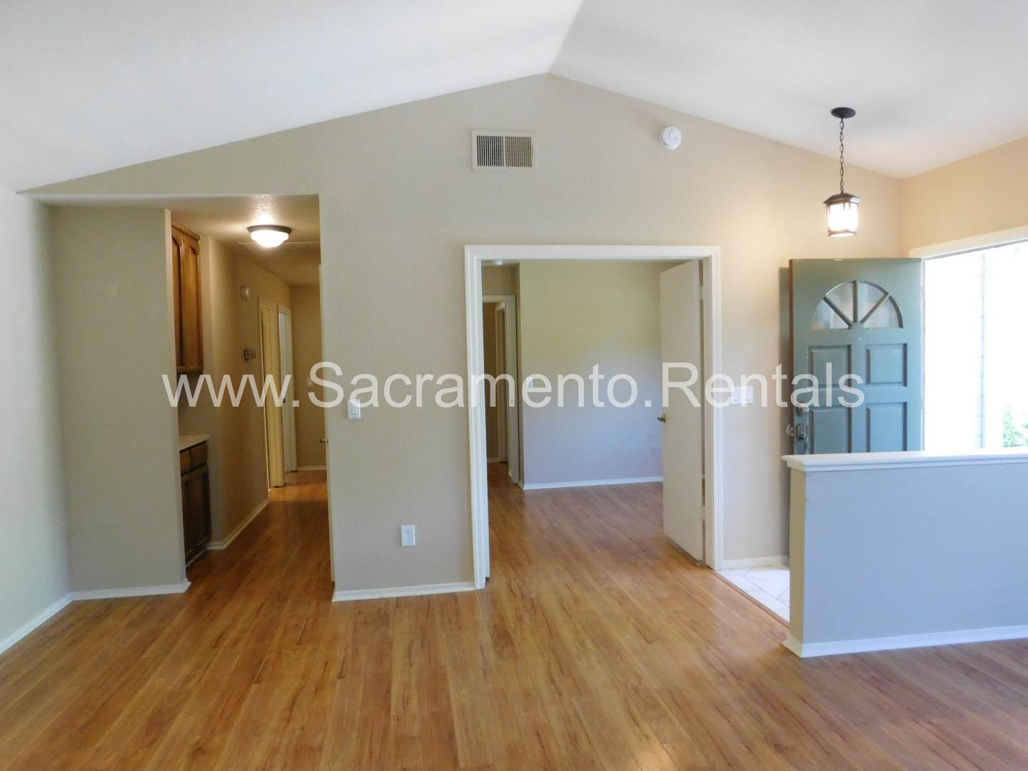 Charming Fair Oaks 3Bd 2Ba Home Near Fair Oaks San Juan Ave – photo 3