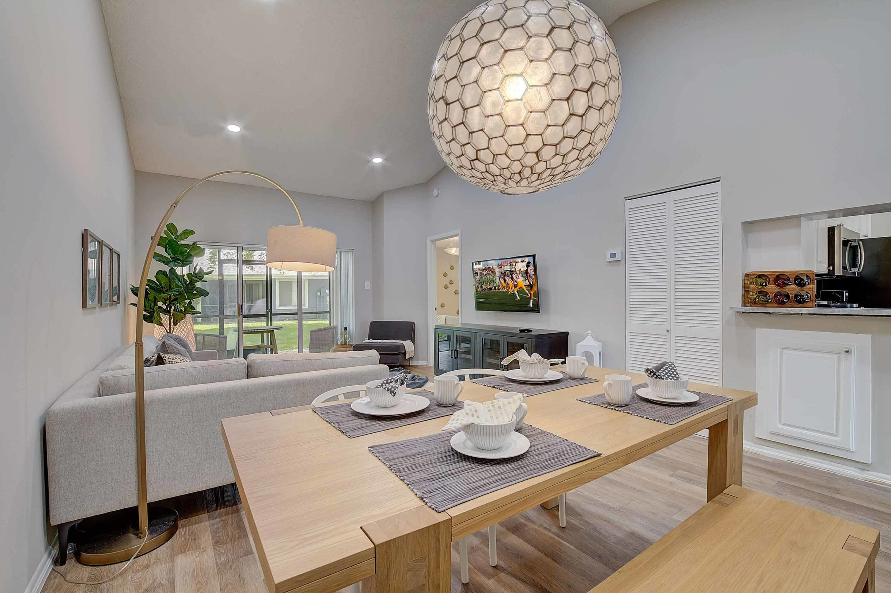 Addison Place Apartments – photo 3