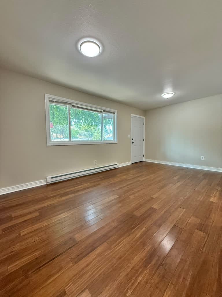 3216 North Maple Street – photo 2