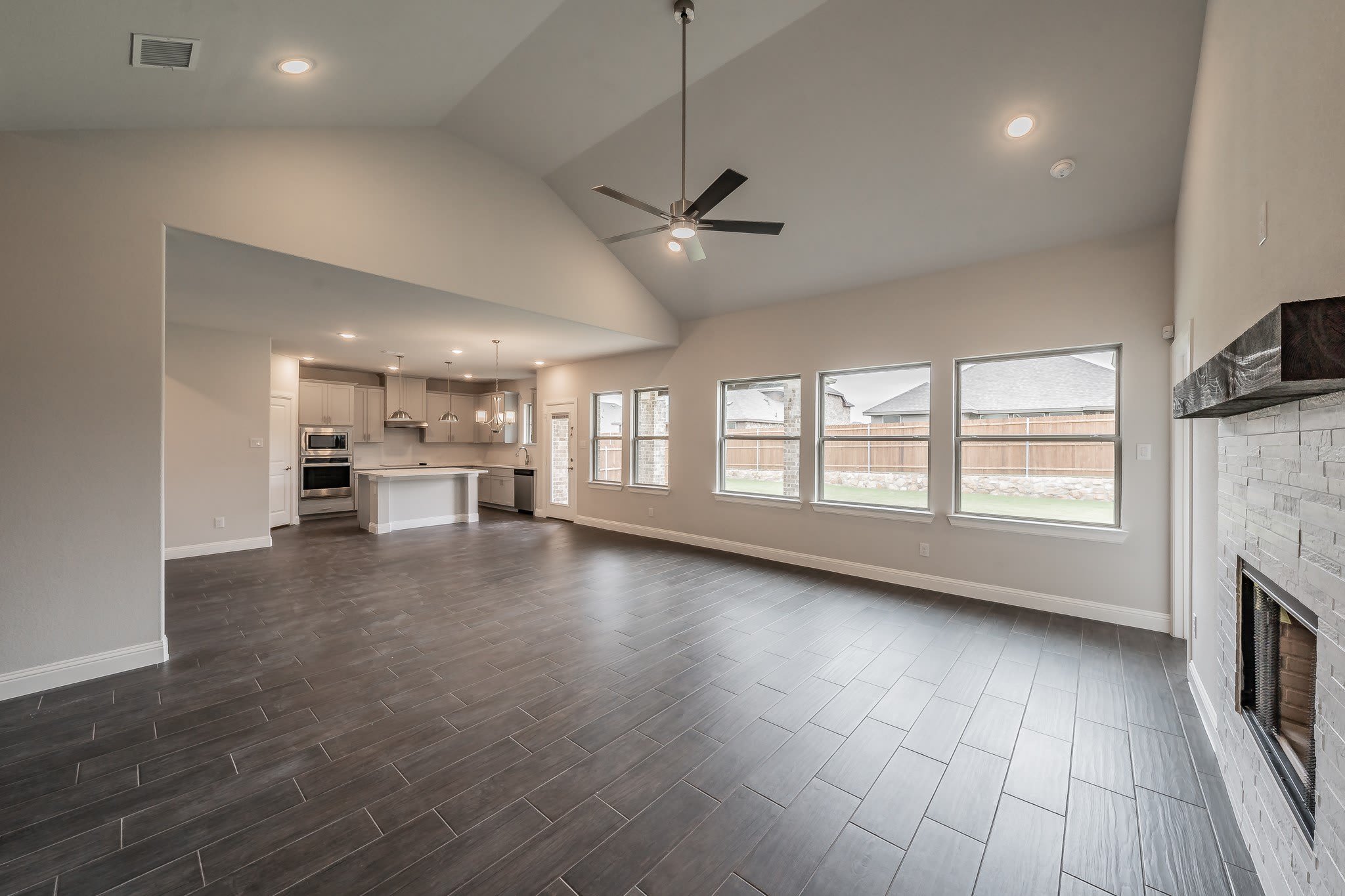224 Gardenia Drive – photo 4