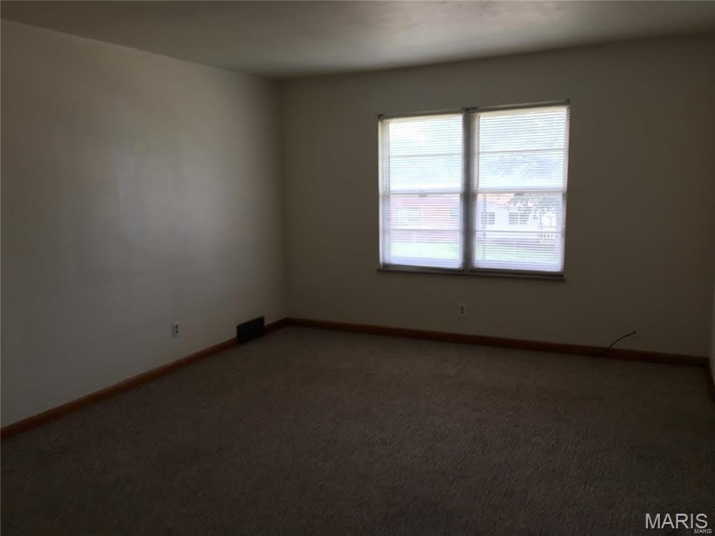 523 S Central – photo 2