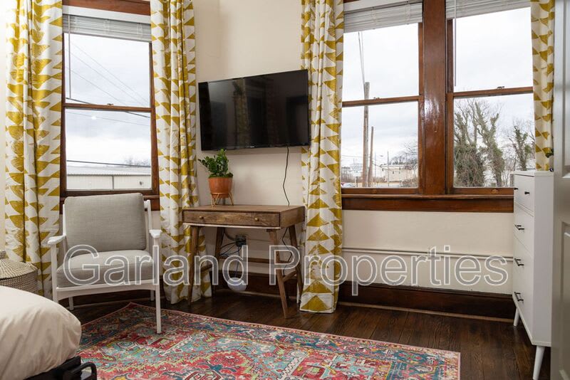 829 Salem Ave – photo 4