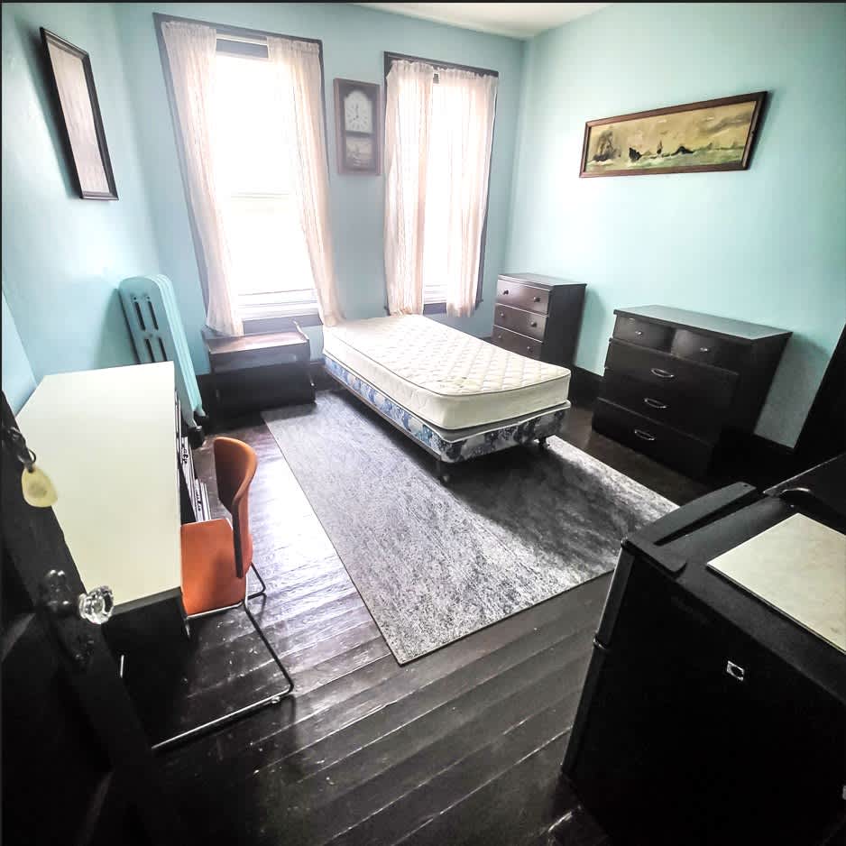 1751 Acushnet Avenue – photo 1