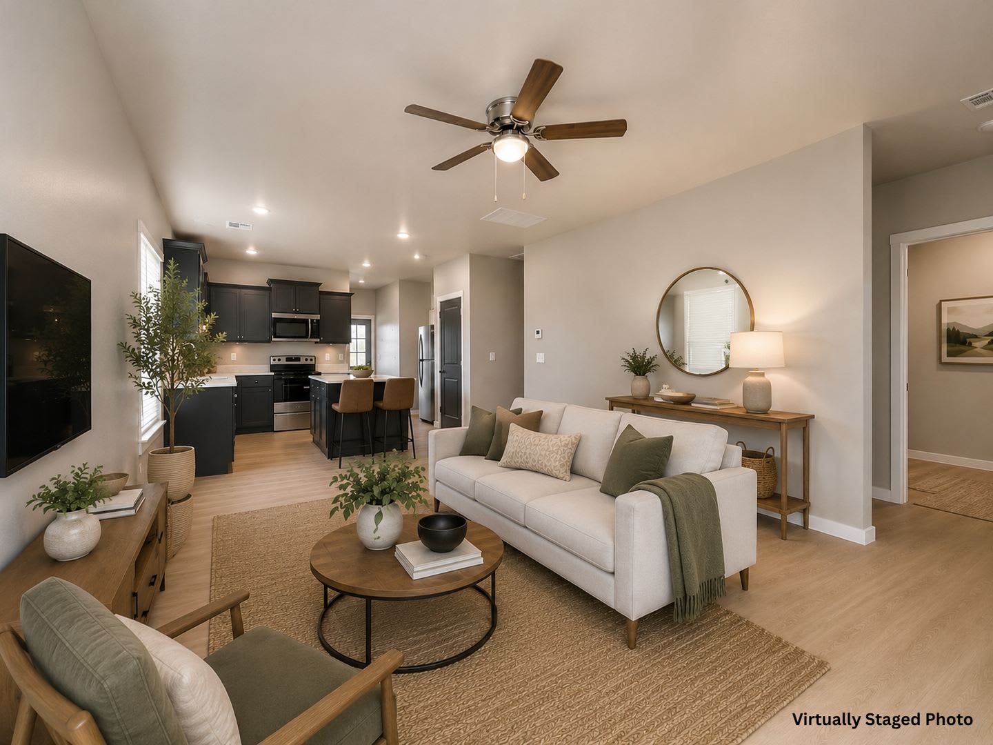 Beautiful New 3 Bedroom Home With Modern Finishes – photo 3
