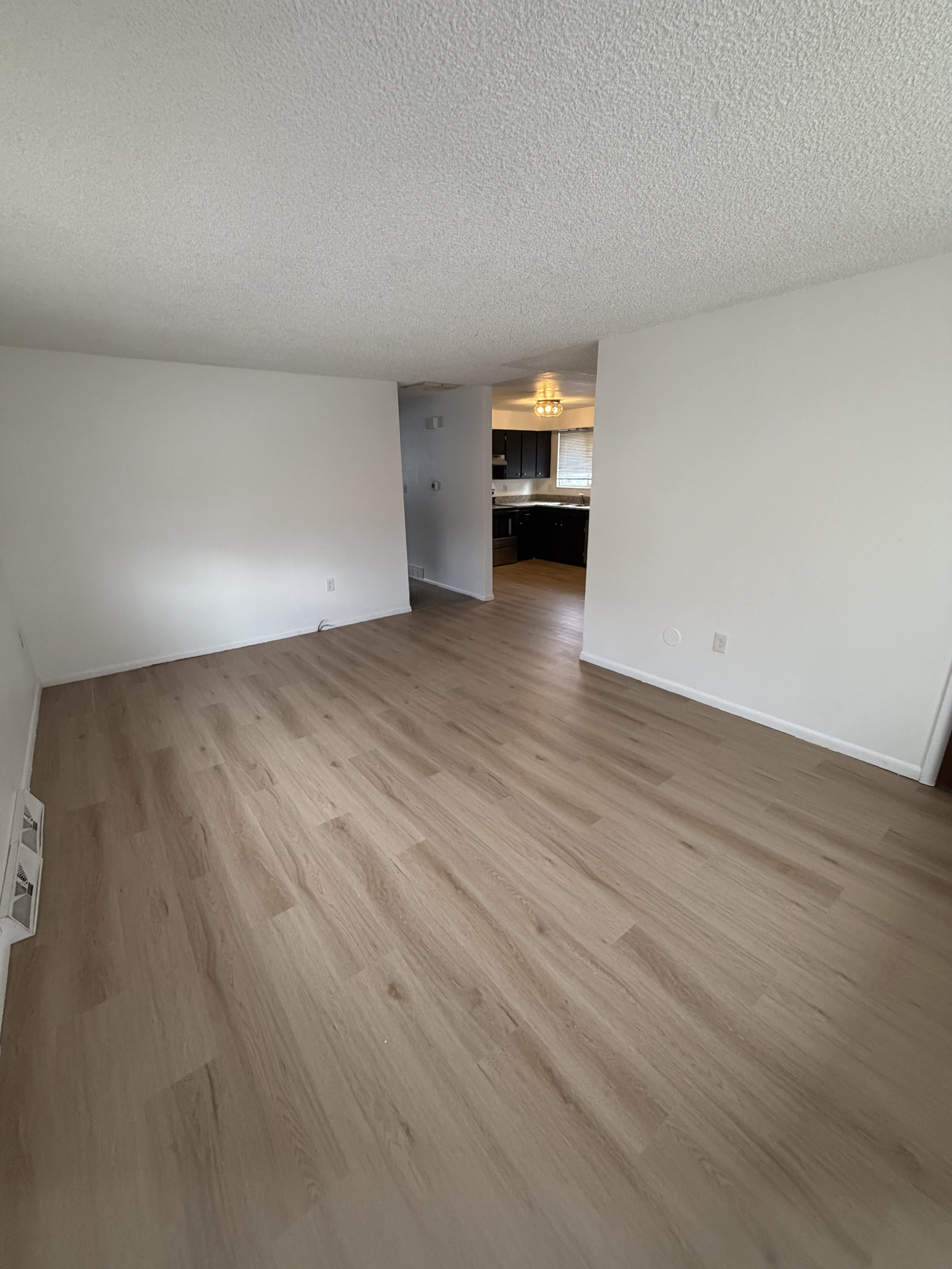 755 Gardenia St – photo 3