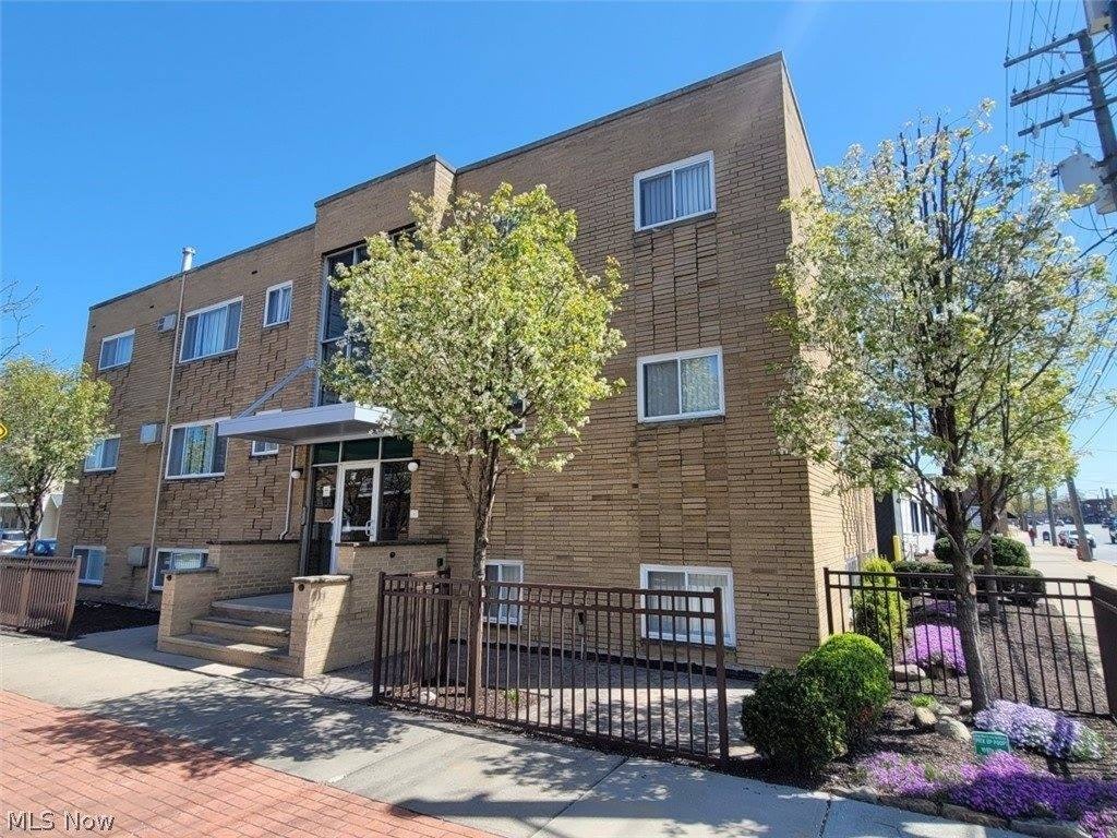 1675 Woodward Avenue – photo 1