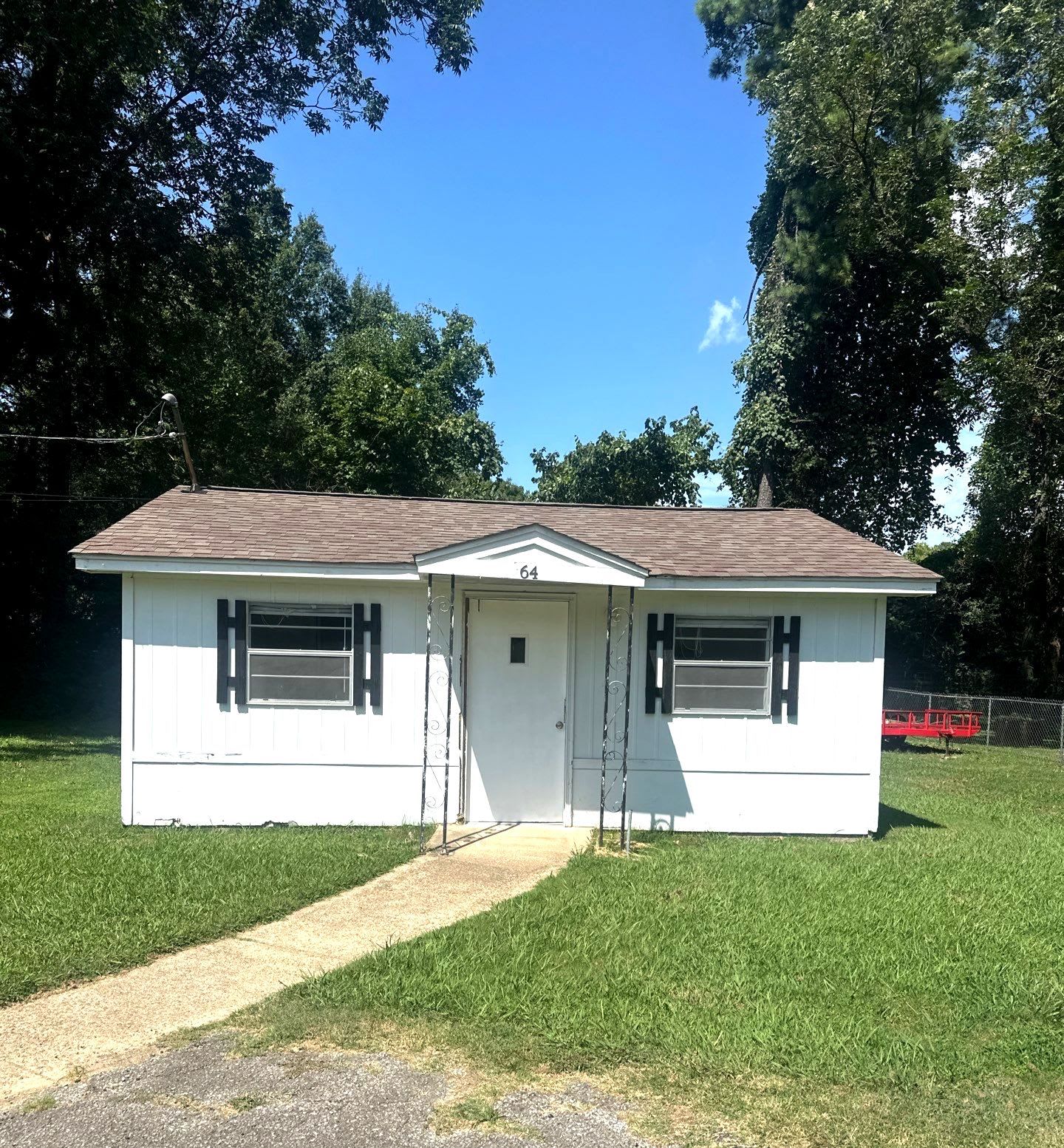 64 Brick Avenue Munford – photo 1