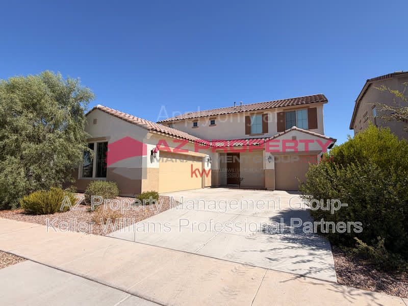 16888 W Fetlock Trl – photo 3