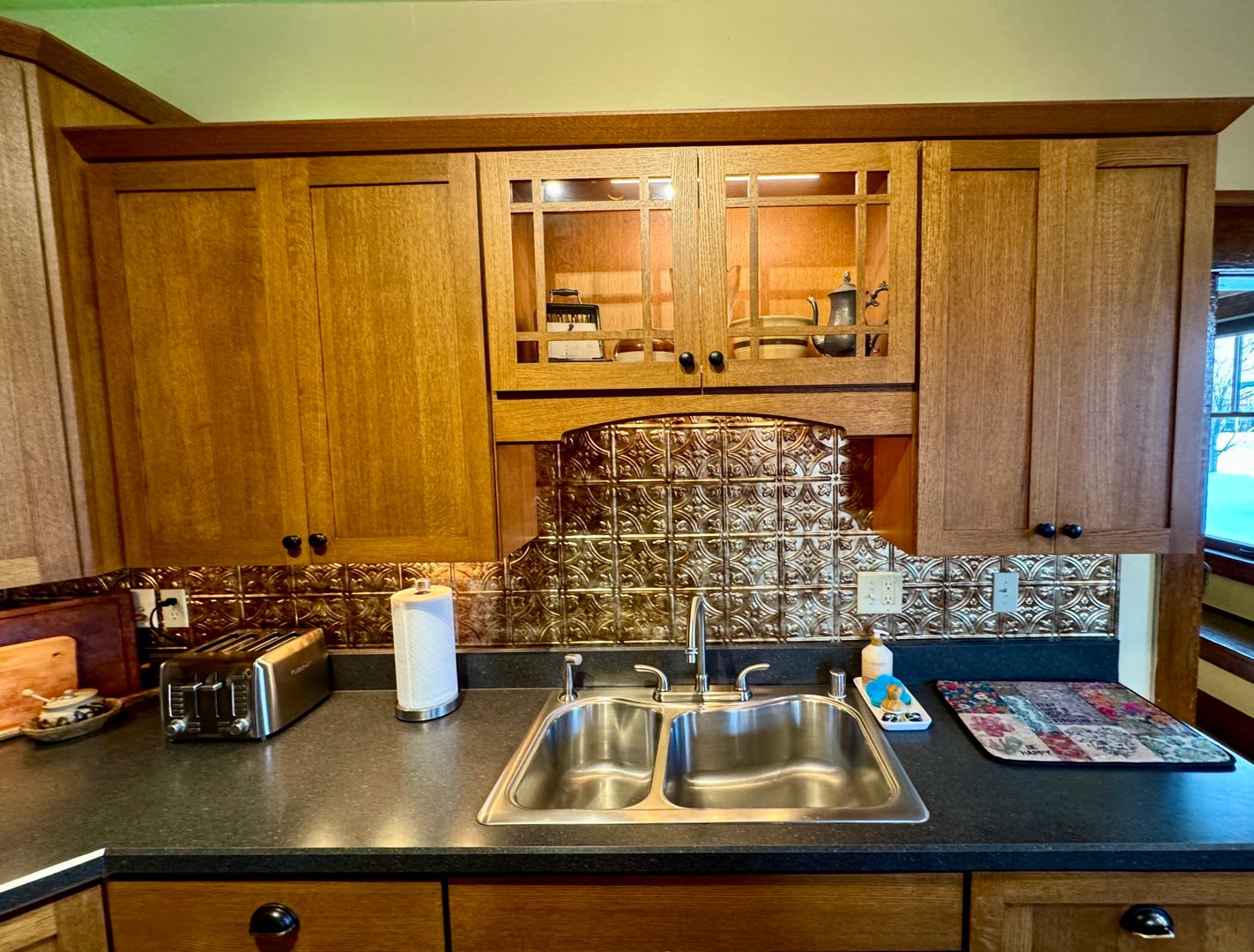 Timeless Elegance With Old World Charm A Home That Takes You Back In Time – photo 1