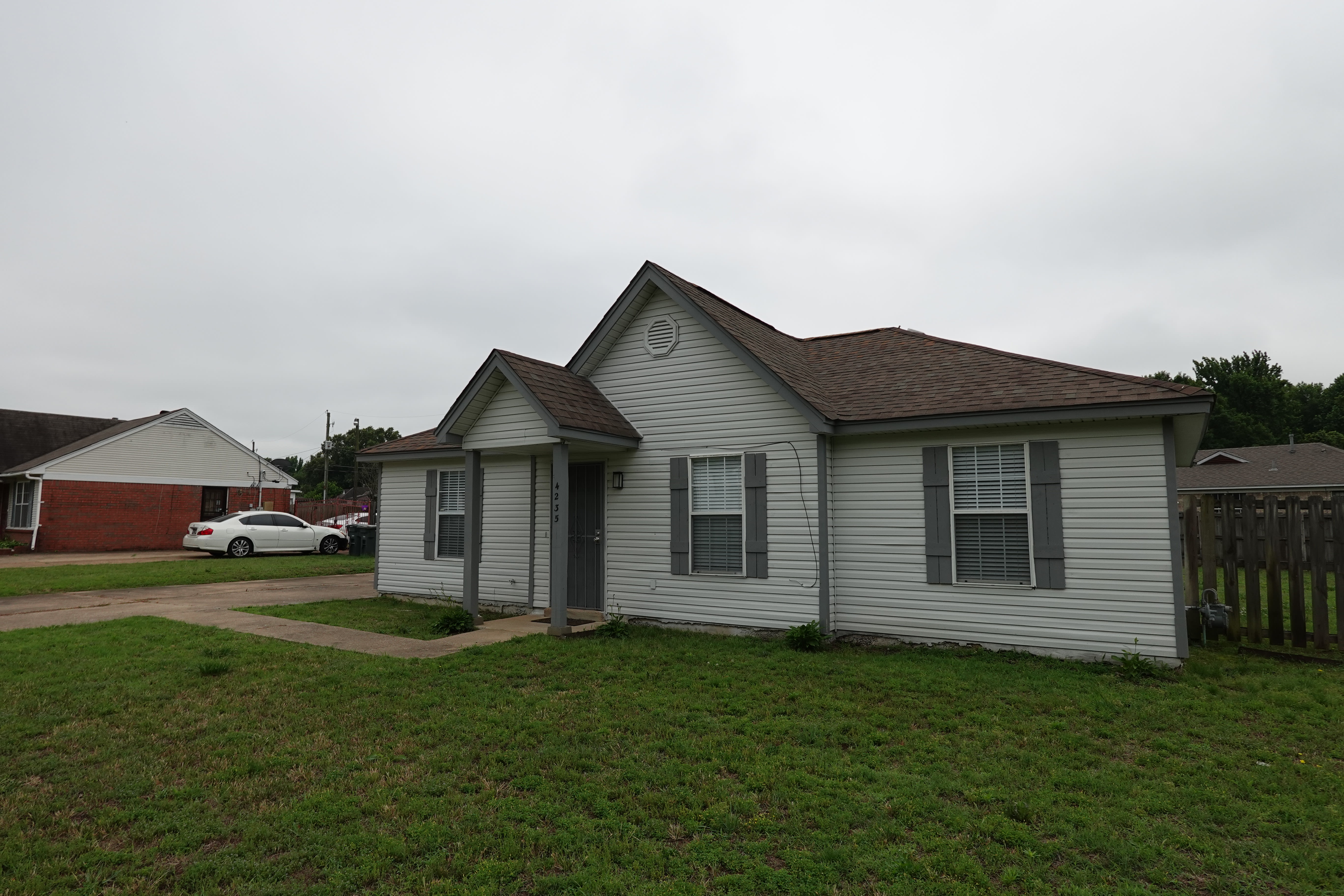 4235 Wagon Trail Cove – photo 1