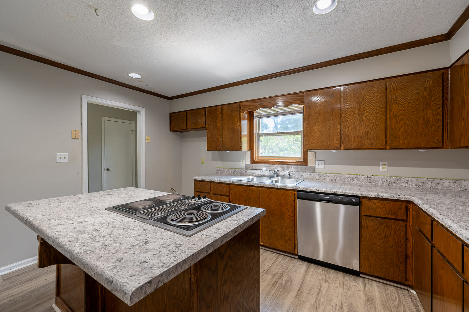 3821 Forest Creek Way – photo 5