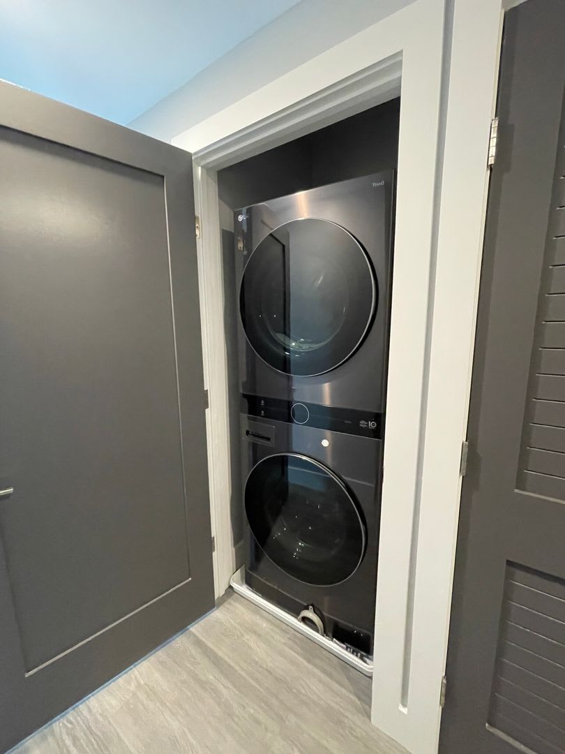 Charming 2 Bedroom No Broker Fee – photo 3