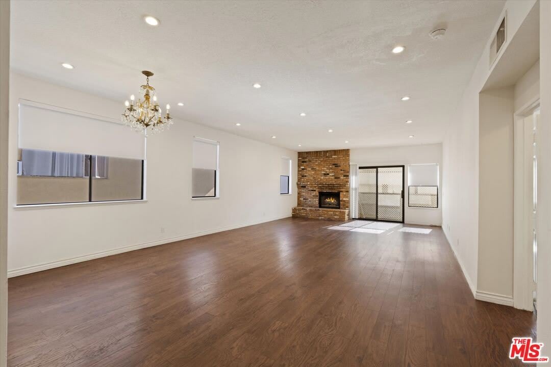 432 S Hamel Rd – photo 3