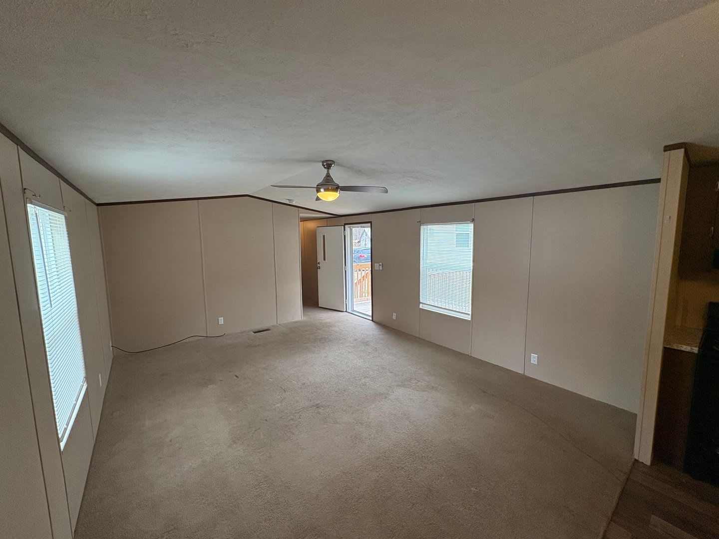 For Rent – photo 3