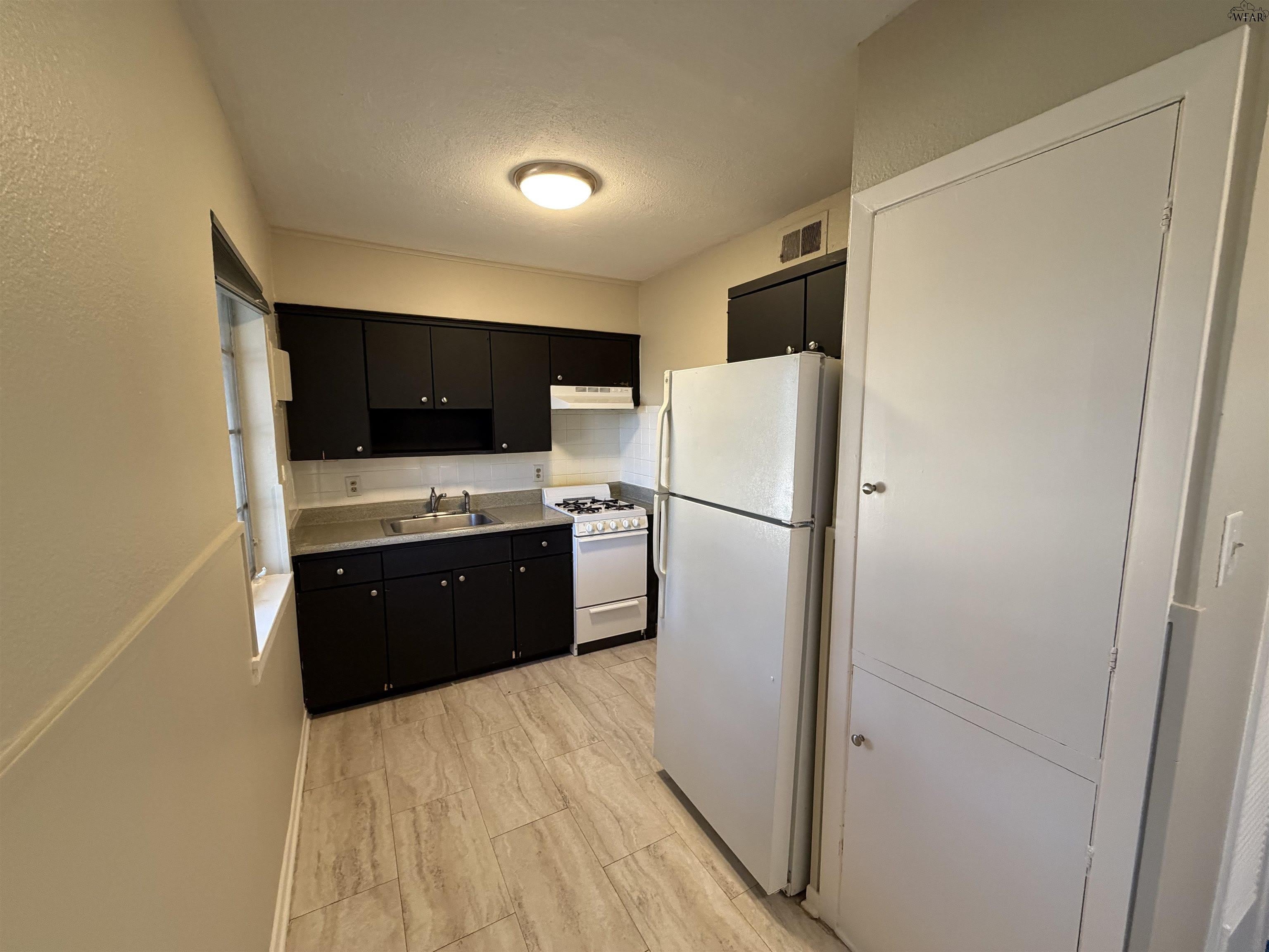 3701 SOUTHMOOR LANE – photo 2