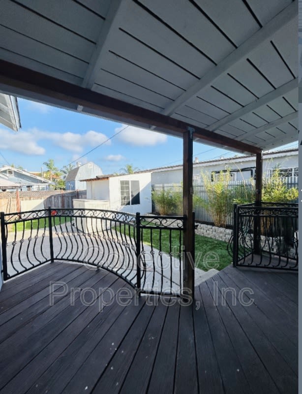 3752 37Th Street – photo 1