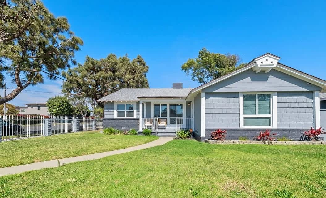 9300 S 10Th Ave – photo 1