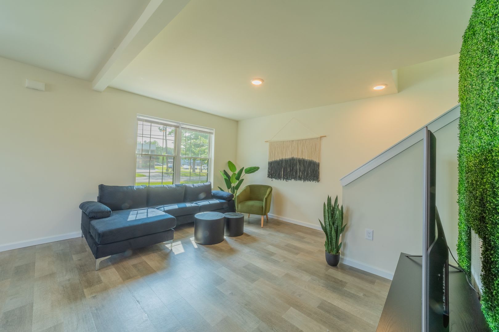 Move-in Ready, Fully Furnished! – photo 4