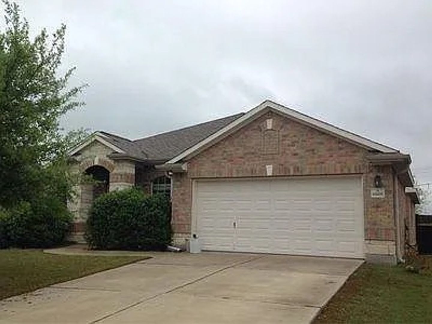 Room in 3 Bedroom Home in Austin – photo 3